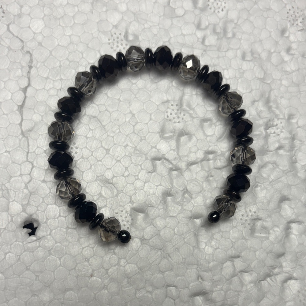 Elegant Black Beaded Bracelet